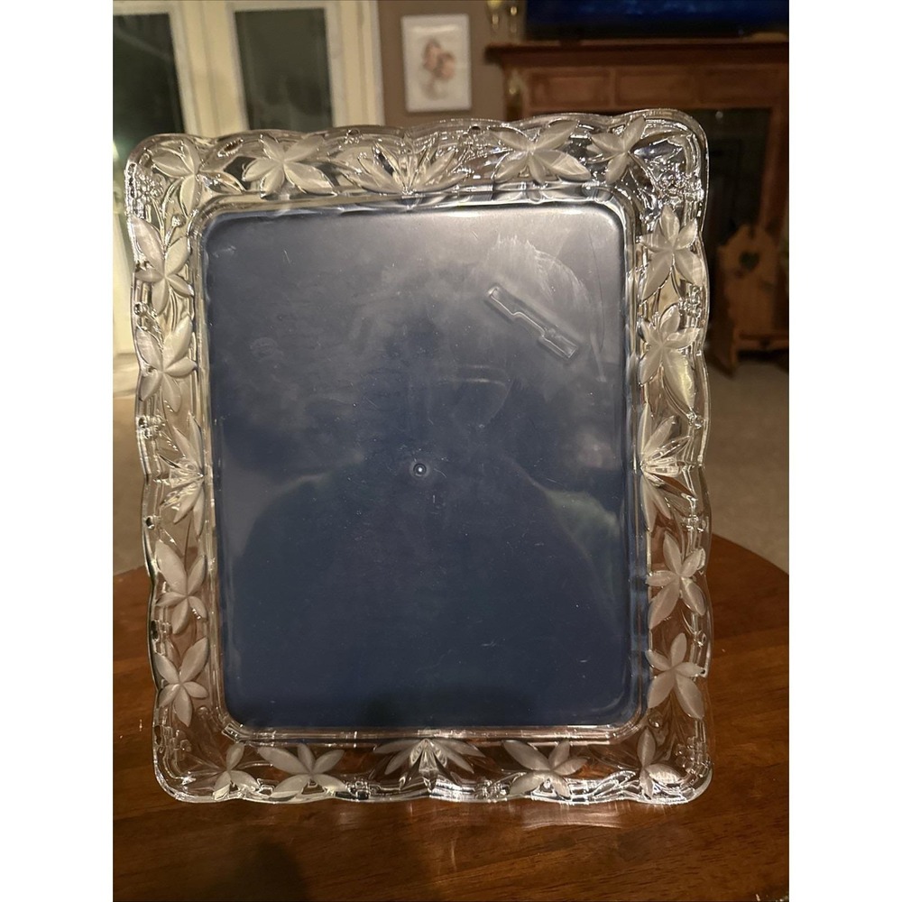 Vintage Mikasa Garden Terrace Crystal Picture Frame 8x10 Clear Floral 2005